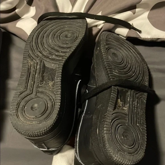 Nike Kids Black Air Force 1 Shoes size 5.5Y - Picture 7 of 7